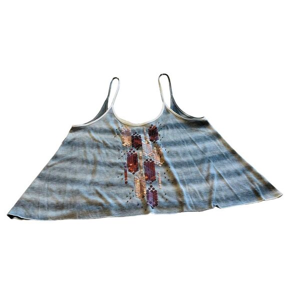 10/$25🦋 Decree Gray & Bronze Sequin Cropped Camisole - Size Medium - Picture 6 of 10